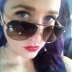 Meet your Posher, Nichole